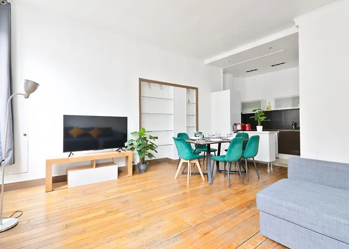 Quartier Champs-elysees Free Netflix